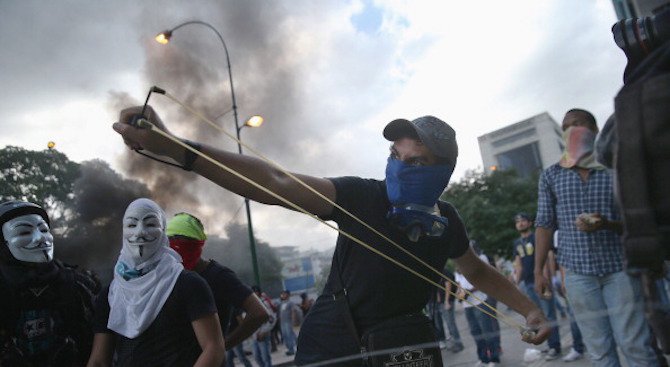 Десет вече са жертвите на протестите в Никарагуа срещу промените в социалната система (видео)