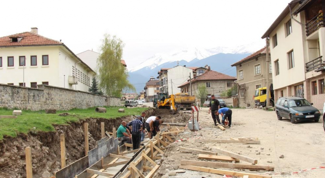 Започна реконструкцията на ул. „Пирин” в Банско