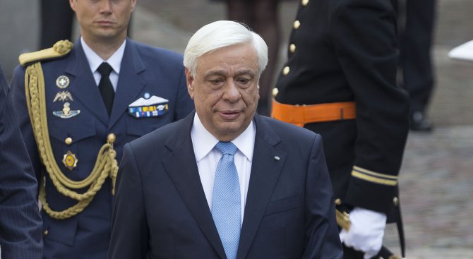 Гръцкият президент: Няма да обменяме нашите военни с турските им колеги