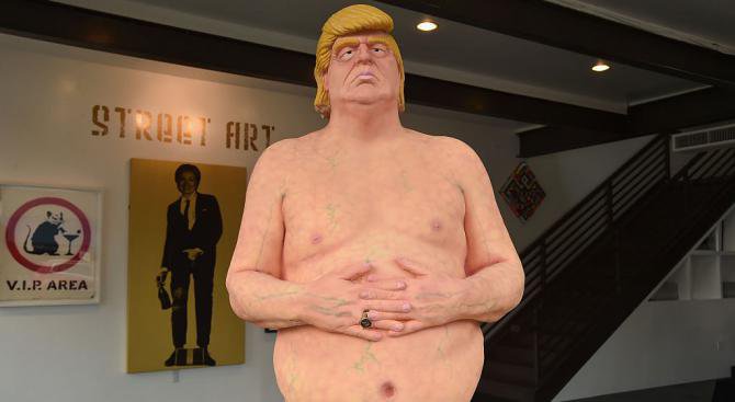 Гола статуя на Тръмп беше продадена на търг за 28 000 долара