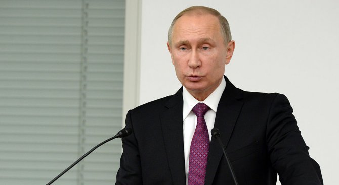 Владимир Путин към депутатите: Подкрепете Дмитрий Медведев!
