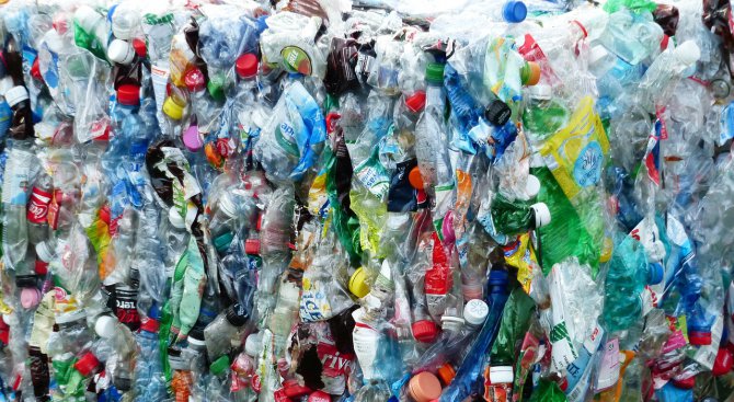 Нено Димов: В световния океан се изхвърлят по 13 млн. тона пластмасови отпадъци