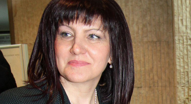 Караянчева ще присъства на откриването на 72-ия Национален туристически поход "По стъпките на Ботевата чета. Козлодуй-Околчица"