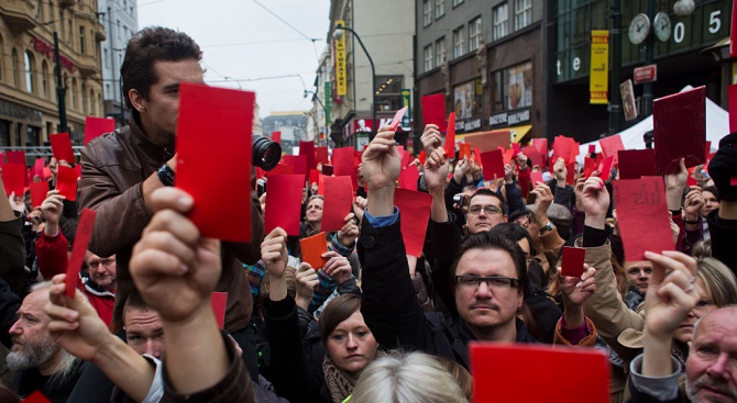 Протести в над 200 градове и села в Чехия 