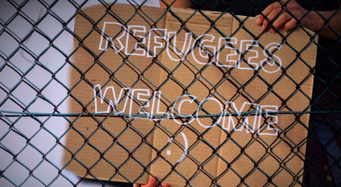Германският вътрешен министър уволни шефката на службата за миграцията и бежанците