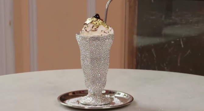 Ресторант в Ню Йорк предлага най-скъпия млечен шейк в света (видео)