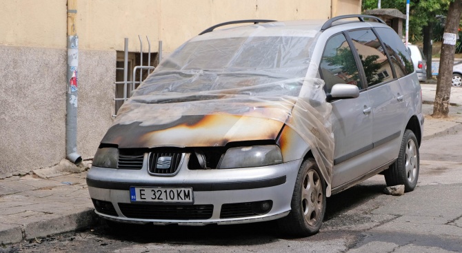 Опожариха умишлено автомобил в Благоевград 