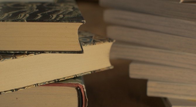 За миналата година във Варненско са издадени малко над 300 книги
