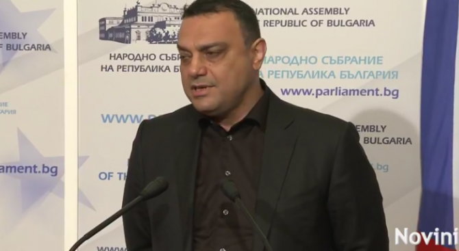 Московски обясни защо е нужна концесията на летище София (видео)