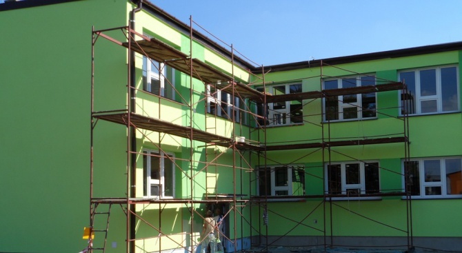 Ремонтират 26 училища и строят нови детски градини в София