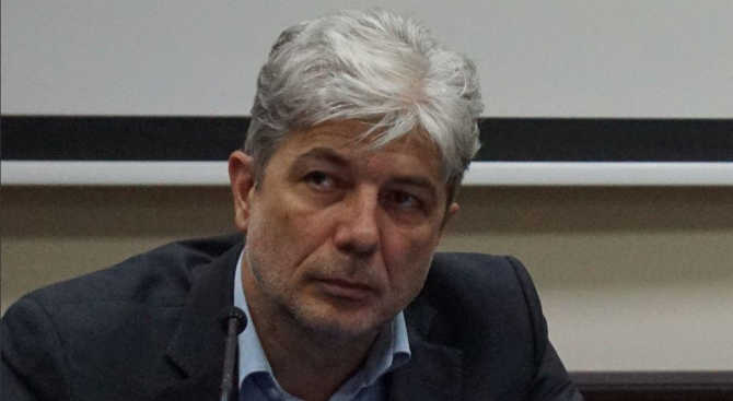  Нено Димов представи законодателни промени за намаляване на административната тежест
