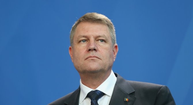Румънският президент отстрани Лаура Кьовеши от поста й