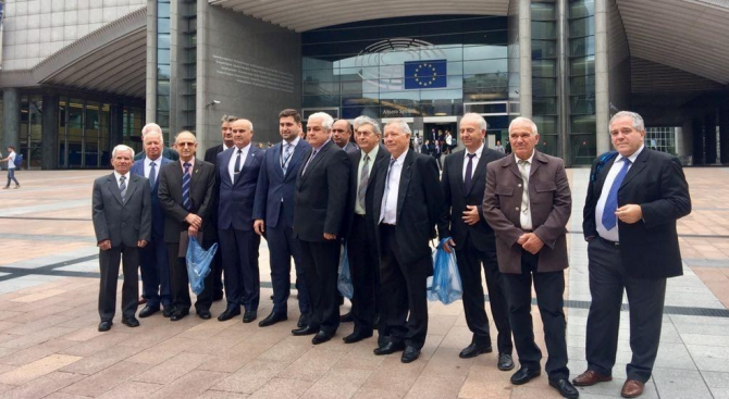 Летци-ветерани посетиха Европейския парламент в Брюксел по покана на ...