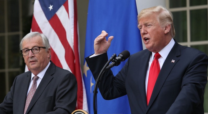 Тръмп и Юнкер се споразумяха за преодоляване на търговския конфликт между САЩ и ЕС