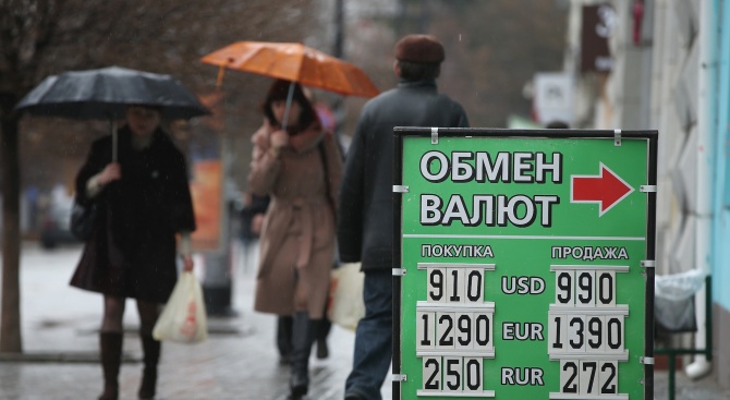 Русия: САЩ планират убийство на рублата