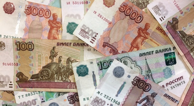 Рублата приближава границата от 80 за 1 евро