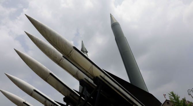 Русия ще разпъва чадър над ирански ракетни заводи в Сирия?