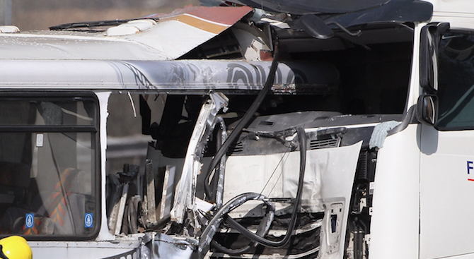 Камион блъсна автобус с руски туристи в Анталия, има ранени