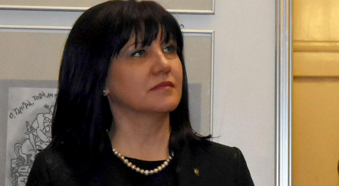 Караянчева ще открие ХVІ-ия Международен панаир на традиционните занаяти в Етнографски музей на открито „Етър”