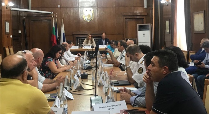  Министър Ангелкова: Лято 2018 приключва изключително успешно