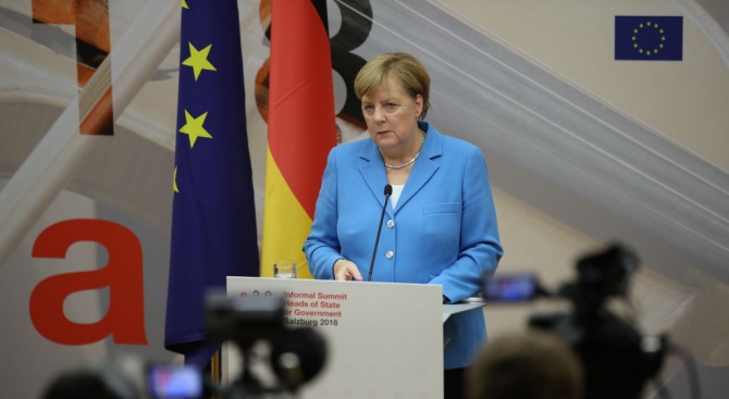 Меркел: Необходимо е постигането на съществен прогрес в преговорите за Брекзит до октомври