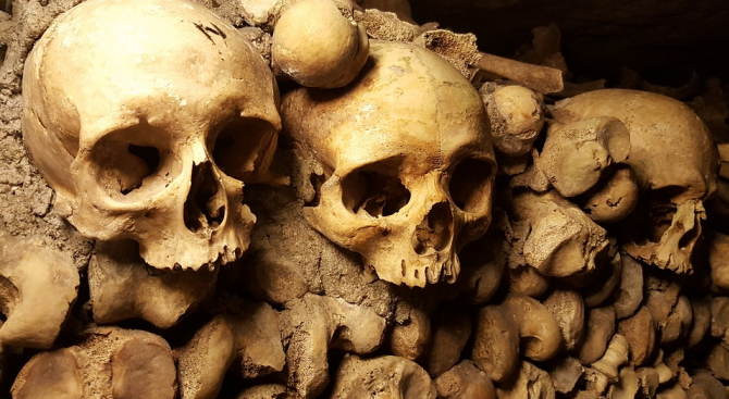 В Руанда откриха масови гробове с телата на 5400 жертви на геноцида през 1994 г.