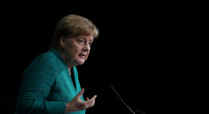 Ангела Меркел: Важно е Лондон да реши какво точно иска на преговорите за Брекзита