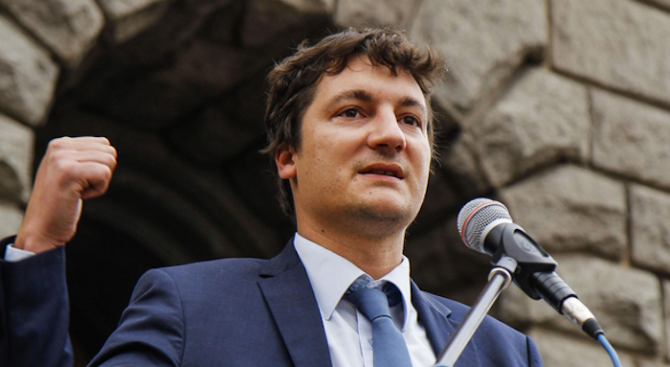 От БСП предизвикаха полемика при изслушването на Влахов за конституционен съдия (видео)