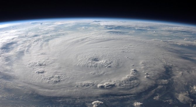 Външно предупреди българите във Флорида за урагана „Майкъл“ 