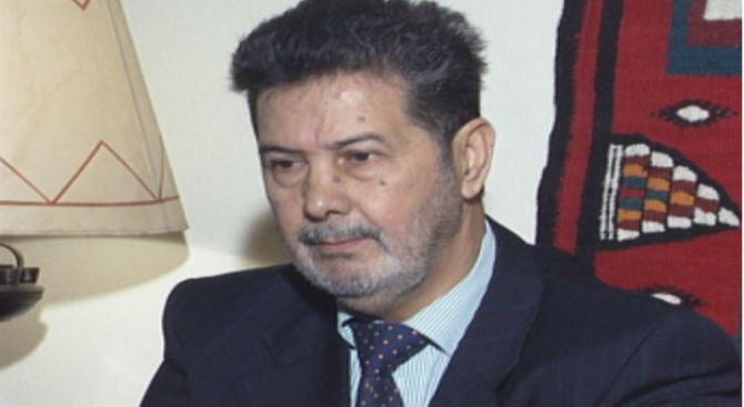 Почина адвокатът на българските медици от Либия