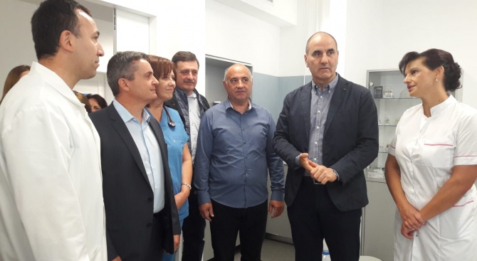 Цветан Цветанов посети центъра за инвазивна кардиология в МБАЛ – Смолян (снимки)