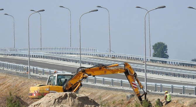 Надлез за 1 млн. лева ще обезопаси преминаването на пешеходци през бул. "България" в Русе