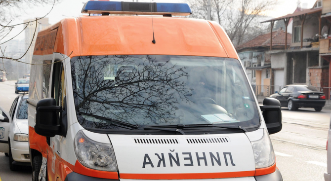 37-годишен работник падна от покрив на хале в село Доганово