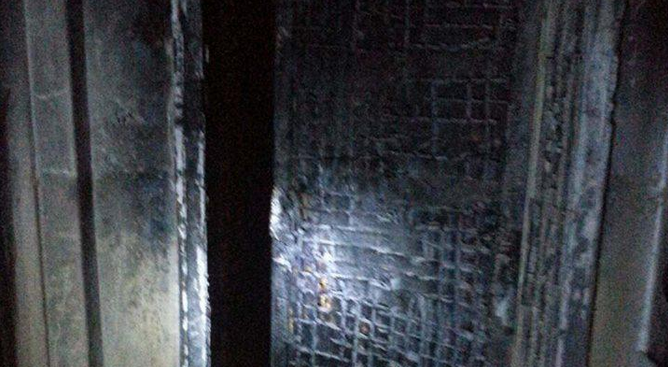 Повдигнаха обвинение на двама души за палежа на апартамент на бургаския фоторепортер