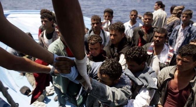Над 100 000 мигранти са пристигнали в Европа през Средиземно море тази година 