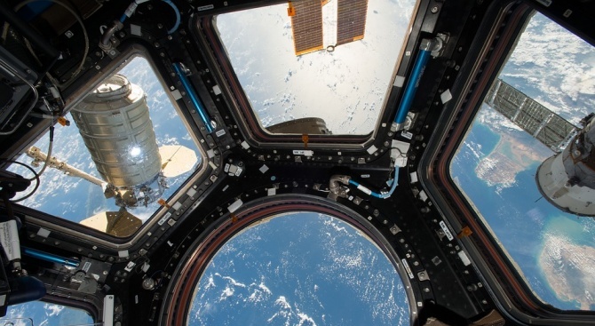 Японски специалисти ще върнат от МКС на Земята капсула с материали от опити