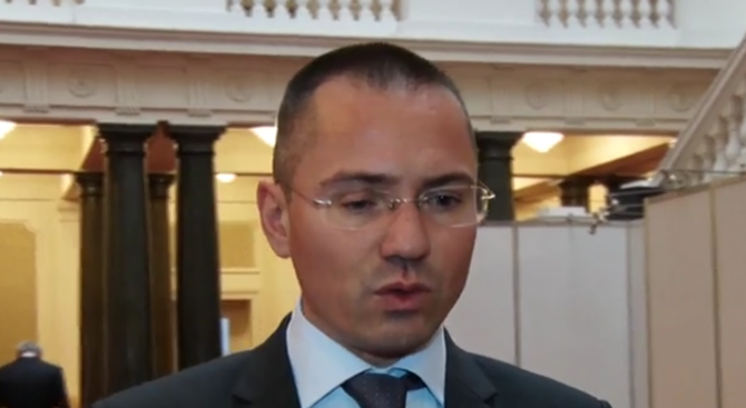ВМРО предлага законодателни промени срещу фалшивите новини