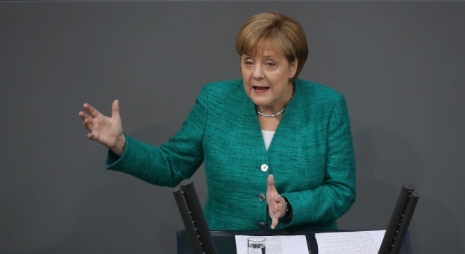 Меркел призова за създаване на истинска европейска армия