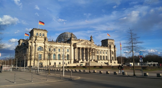 Искат снемане на депутатския имунитет на високопоставен член на "Алтернатива за Германия" 