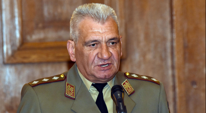 Началникът на отбраната генерал Андрей Боцев е на официално посещение в Румъния