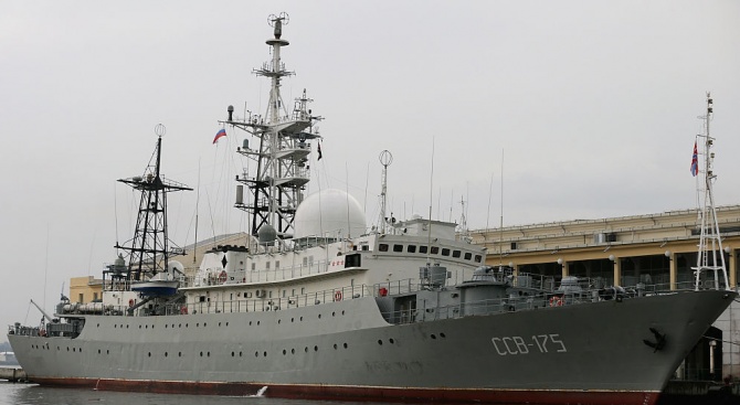 Москва: Задържаните украински кораби са били приведени в пълна бойна готовност (обновена)