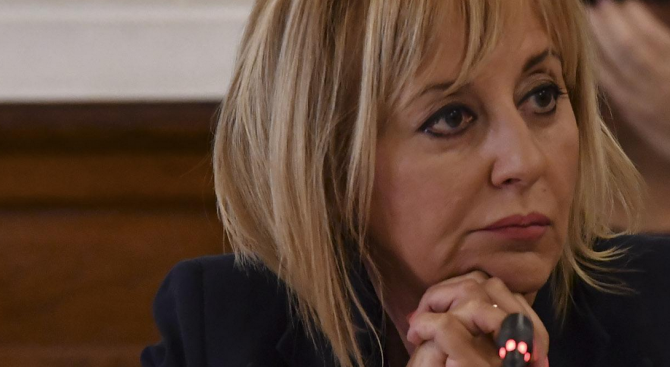 Мая Манолова в становище до КФН: Системата „бонус – малус“ нарушава граждански права