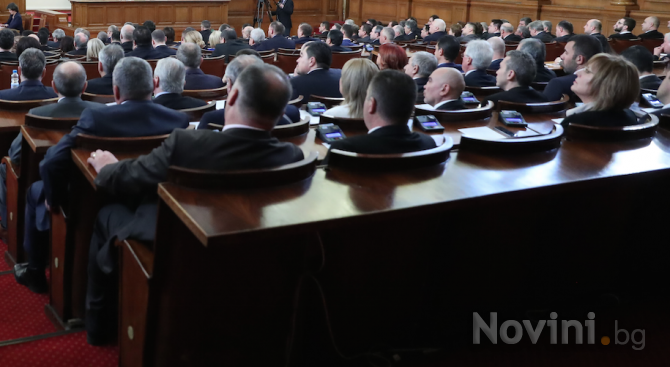 Девет министри ще участват в парламентарния контрол