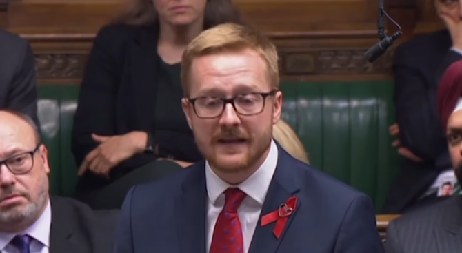 Британски депутат разкри пред парламента, че е ХИВ-позитивен