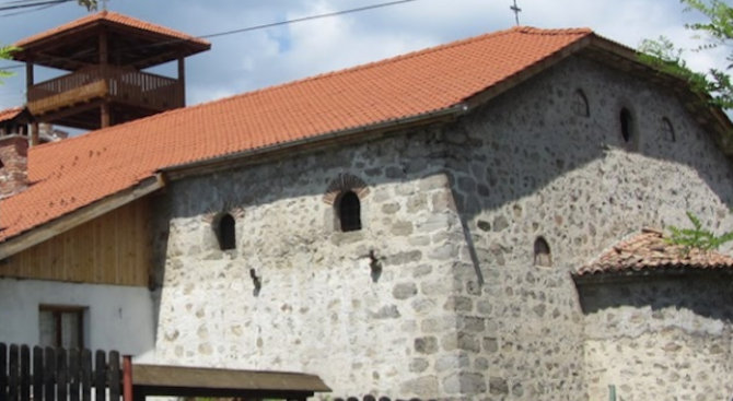 Църквата "Свети Свети Теодор Тирон и Теодор Стратилат" е обявена за културна ценност