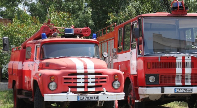 Пожар в гимназия във Велико Търново 