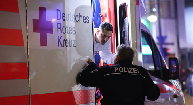Нелепа шега с пиратки рани 7 души в търговски център в Дортмунд