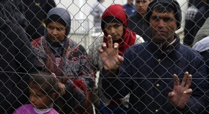Отвлякоха и изнудваха десетки мигранти в Солун