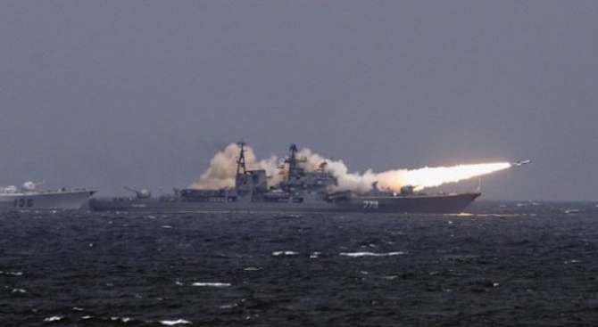 Украйна изпраща отново своя флотилия в Азовско море 