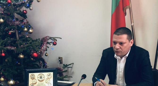Илиан Тодоров връчи за първи път годишни награди "Заслужил гражданин на Софийска област"